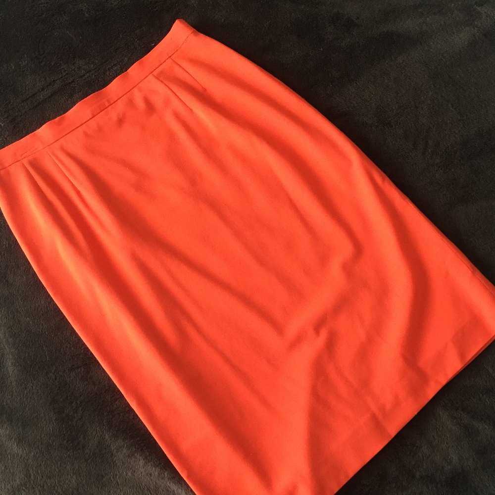 🛍️ NWT Orange Straight pencil Skirt by LAUREL, Small